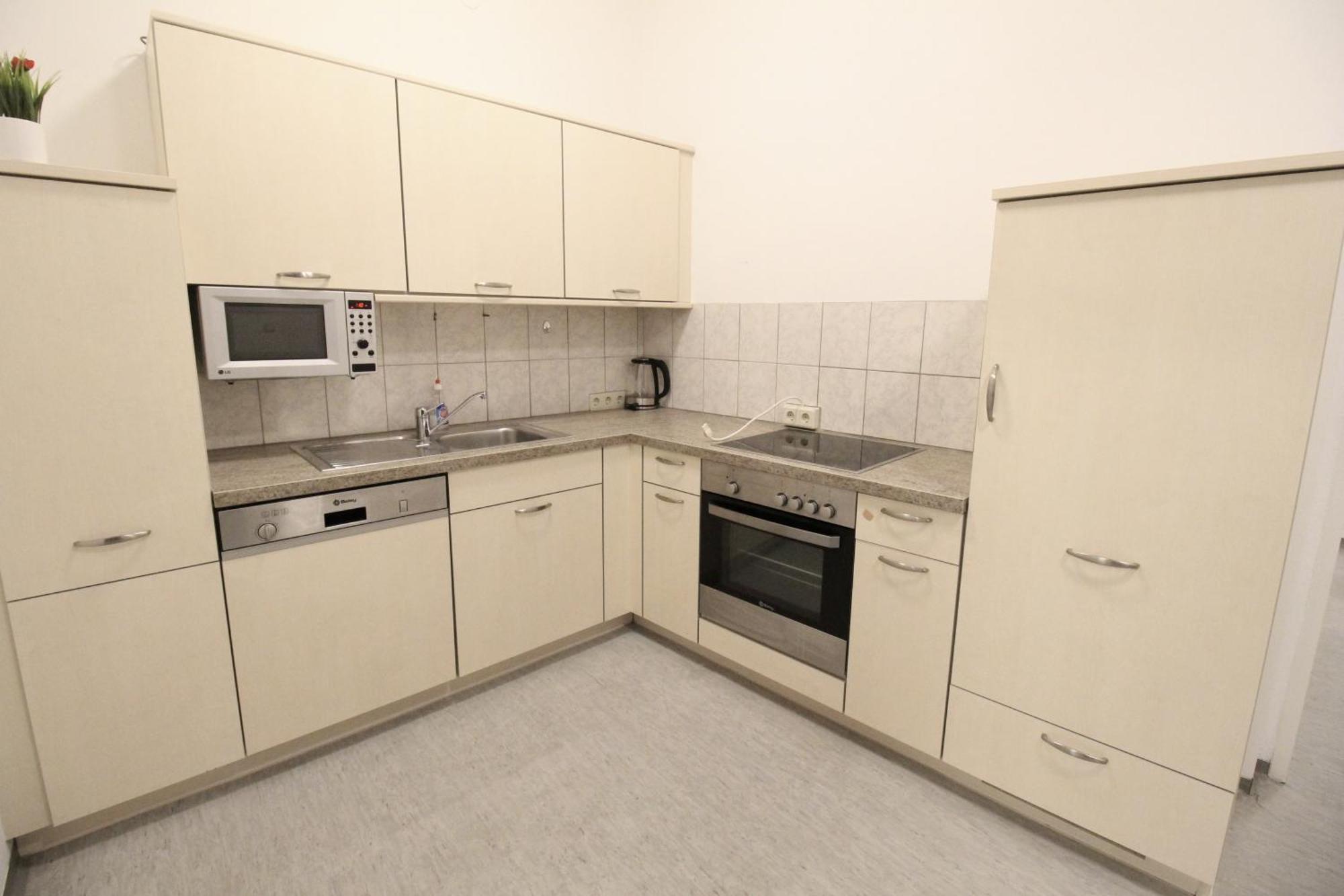 Zx Quad Room In Meidling Вена Экстерьер фото